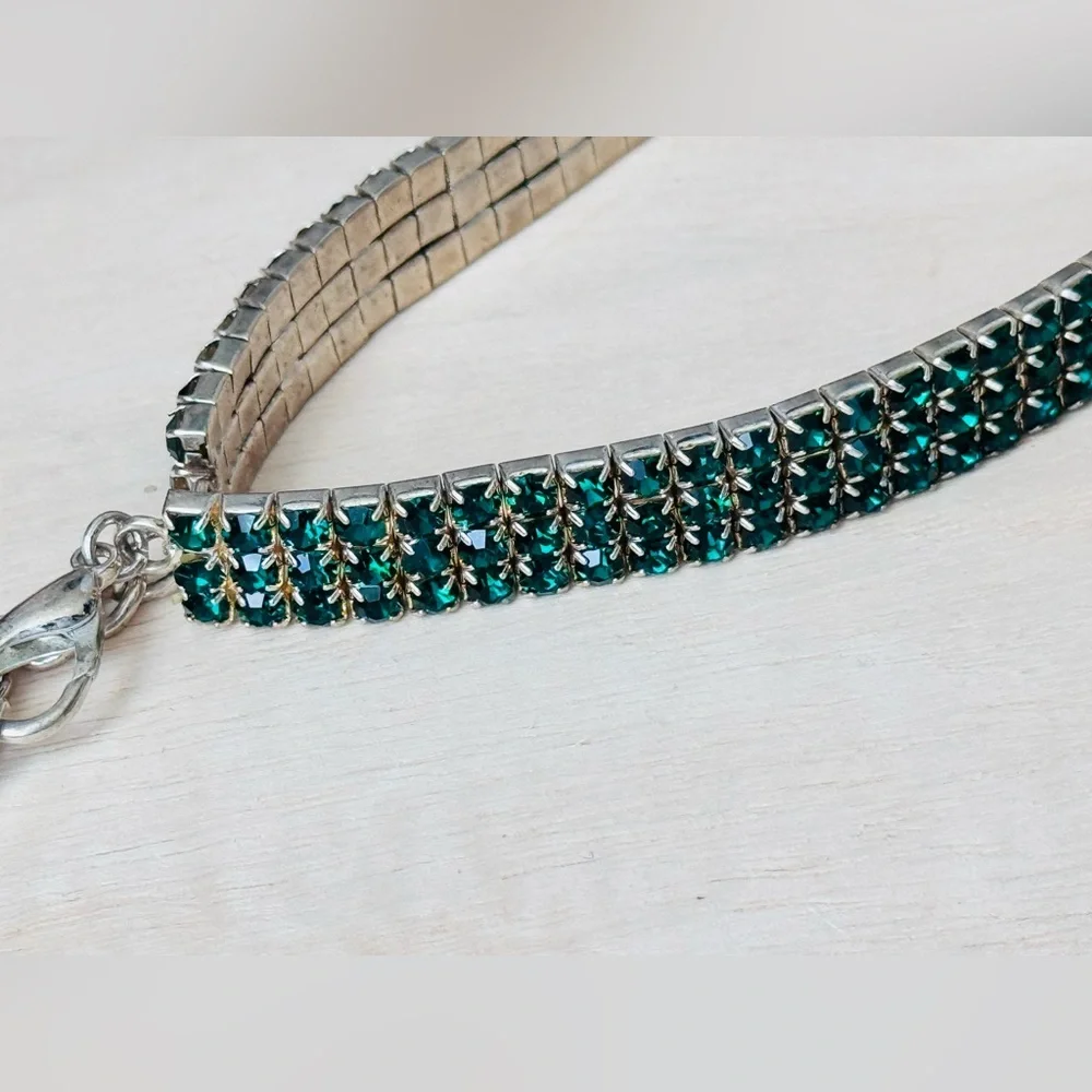 FANCY Dazzling Emerald Green Jewels & Silver Stretchy Dog Collar & Bone Charm